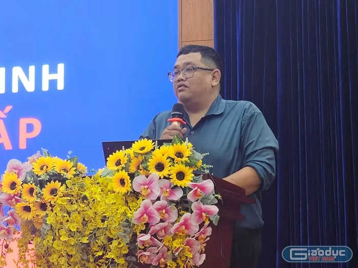 Thạc sĩ Nguyễn Võ Đăng Khoa trình bày về quy trình tuyển sinh các lớp đầu cấp năm học 2026-2027 ở Thành phố Hồ Chí Minh. Ảnh: V.D gdvn-dangkhoats.jpg