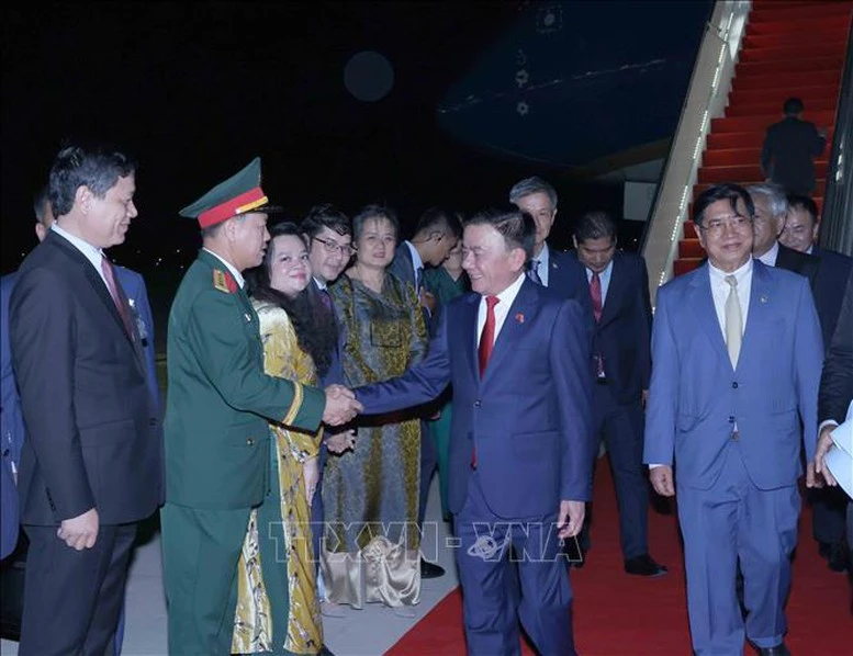 Thường trực Ban Bí thư Trần Cẩm Tú bắt đầu thăm chính thức Vương quốc Campuchia- Ảnh 3.