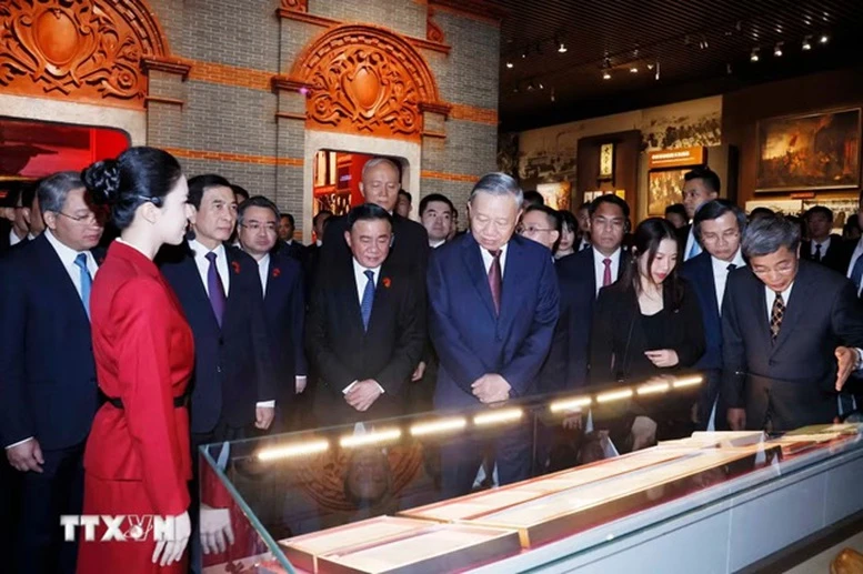 Tổng Bí thư, Chủ tịch nước Tô Lâm thăm Bảo tàng Lịch sử Đảng Cộng sản Trung Quốc- Ảnh 2.