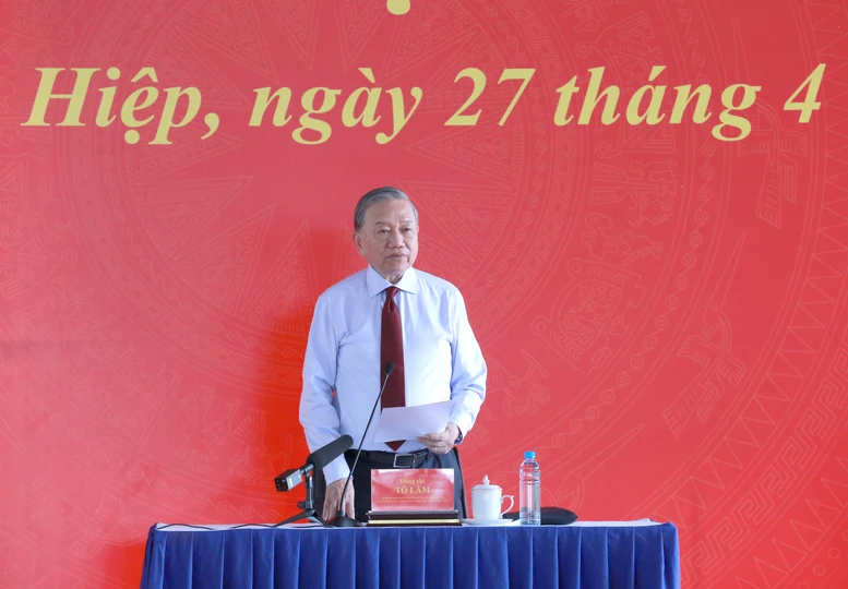 Tổng Bí thư, Chủ tịch nước Tô Lâm thăm, gặp gỡ, động viên công nhân, người lao động ở TPHCM- Ảnh 2.