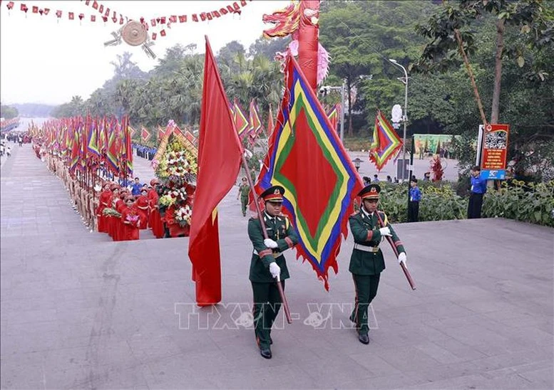 Trang nghiêm Lễ dâng hương tưởng niệm các Vua Hùng trên đỉnh núi Nghĩa Lĩnh- Ảnh 2.