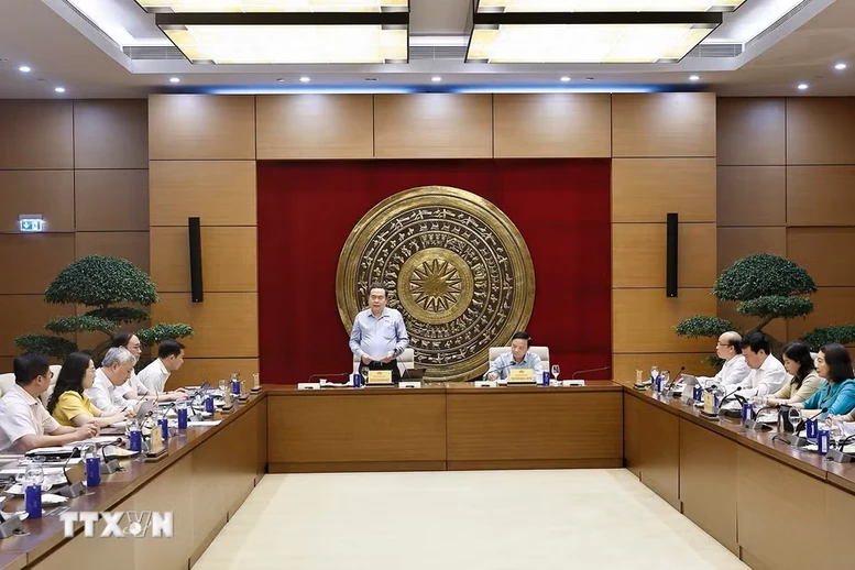 Chủ tịch Quốc hội Trần Thanh Mẫn: Tăng cường kỷ luật, kỷ cương trong hoạt động lập pháp- Ảnh 1. Chủ tịch Quốc hội Trần Thanh Mẫn: Tăng cường kỷ luật, kỷ cương trong hoạt động lập pháp- Ảnh 1.