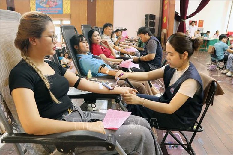 Chủ tịch TLĐLĐ gửi thư chúc mừng người lao động nhân ngày 1/5- Ảnh 2.