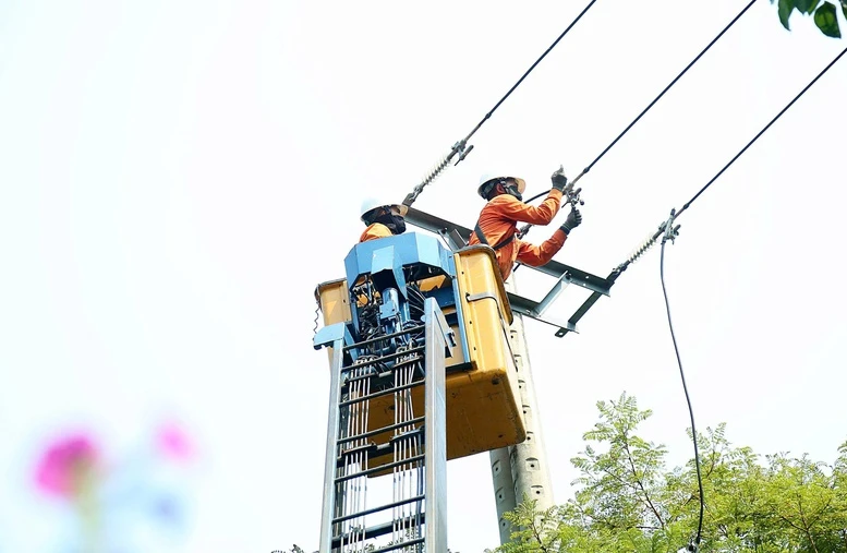 Miền Trung – Tây Nguyên lập đỉnh tiêu thụ điện, vượt mốc 100 triệu kWh/ngày- Ảnh 9. Miền Trung – Tây Nguyên lập đỉnh tiêu thụ điện, vượt mốc 100 triệu kWh/ngày- Ảnh 9.