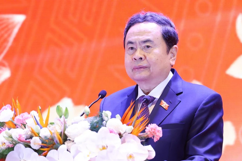 Nhìn nhận đầy đủ hơn vị trí, vai trò của cơ quan dân cử địa phương trong giai đoạn phát triển mới của đất nước- Ảnh 1. Nhìn nhận đầy đủ hơn vị trí, vai trò của cơ quan dân cử địa phương trong giai đoạn phát triển mới của đất nước- Ảnh 1.