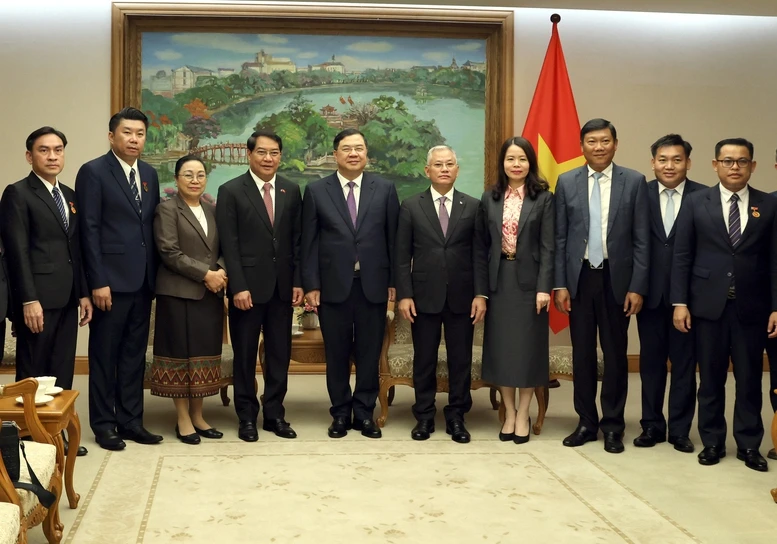 Phó Thủ tướng Thường trực Chính phủ Phạm Gia Túc tiếp Bí thư Thành ủy, Chủ tịch HĐND Thủ đô Vientiane (Lào)- Ảnh 3. Phó Thủ tướng Thường trực Chính phủ Phạm Gia Túc tiếp Bí thư Thành ủy, Chủ tịch HĐND Thủ đô Vientiane (Lào)- Ảnh 3.