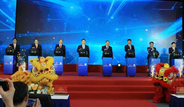 Phó Thủ tướng Thường trực Phạm Gia Túc dự khởi công khu công nghiệp Xuân Kiên (Ninh Bình)- Ảnh 1. Phó Thủ tướng Thường trực Phạm Gia Túc dự khởi công khu công nghiệp Xuân Kiên (Ninh Bình)- Ảnh 1.