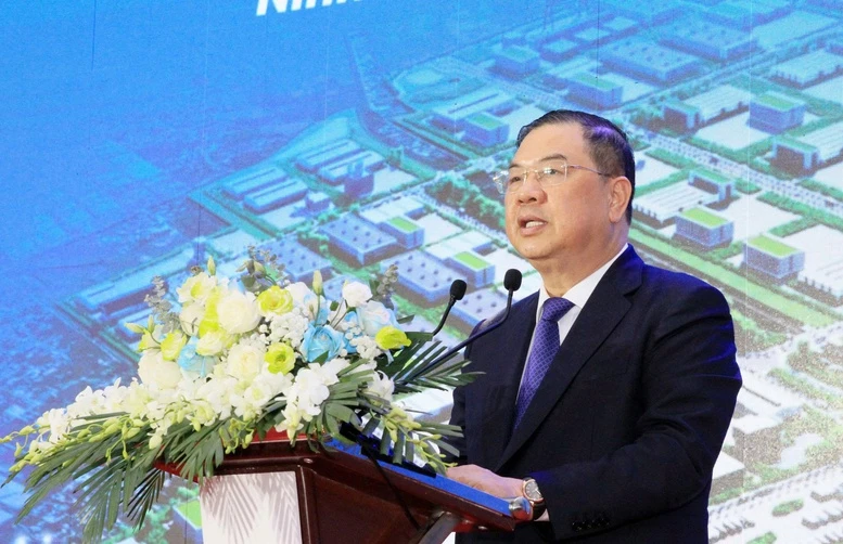 Phó Thủ tướng Thường trực Phạm Gia Túc dự khởi công khu công nghiệp Xuân Kiên (Ninh Bình)- Ảnh 2. Phó Thủ tướng Thường trực Phạm Gia Túc dự khởi công khu công nghiệp Xuân Kiên (Ninh Bình)- Ảnh 2.