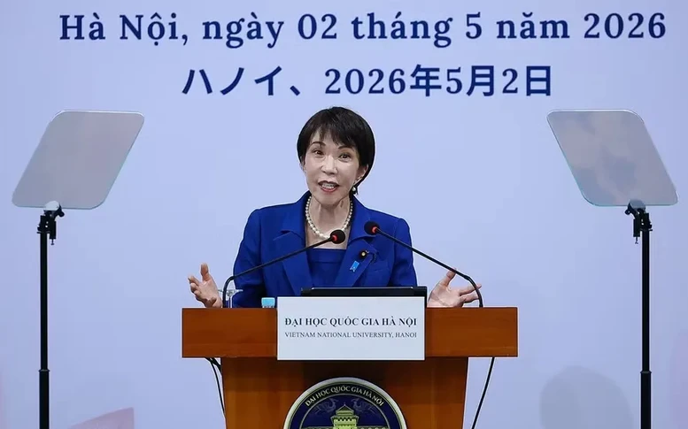 Thủ tướng Nhật Bản Takaichi Sanae phát biểu chính sách tại Đại học Quốc gia Hà Nội. Ảnh: TTXVN