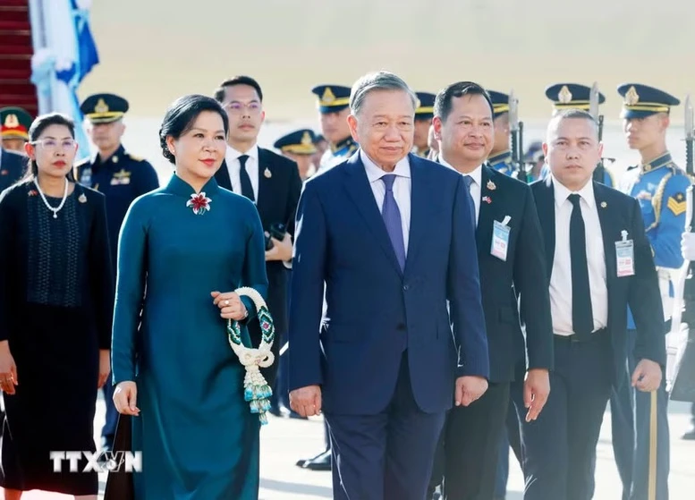 Tổng Bí thư, Chủ tịch nước Tô Lâm đến Bangkok, tiếp tục chuyến thăm chính thức Thái Lan- Ảnh 1. Tổng Bí thư, Chủ tịch nước Tô Lâm đến Bangkok, tiếp tục chuyến thăm chính thức Thái Lan- Ảnh 1.