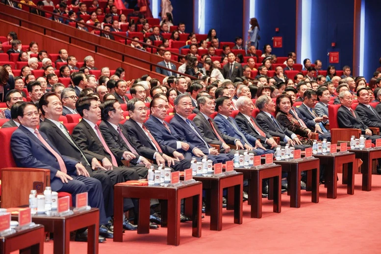 Tổng Bí thư, Chủ tịch nước Tô Lâm dự khai mạc Đại hội MTTQ Việt Nam lần thứ XI- Ảnh 7. Tổng Bí thư, Chủ tịch nước Tô Lâm dự khai mạc Đại hội MTTQ Việt Nam lần thứ XI- Ảnh 7.