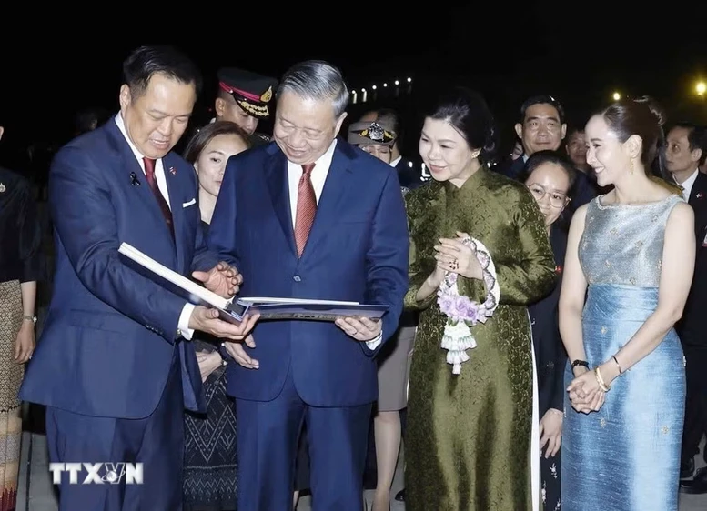 Tổng Bí thư, Chủ tịch nước Tô Lâm và Phu nhân kết thúc tốt đẹp chuyến thăm chính thức Thái Lan; lên đường thăm cấp Nhà nước tới Singapore- Ảnh 2.