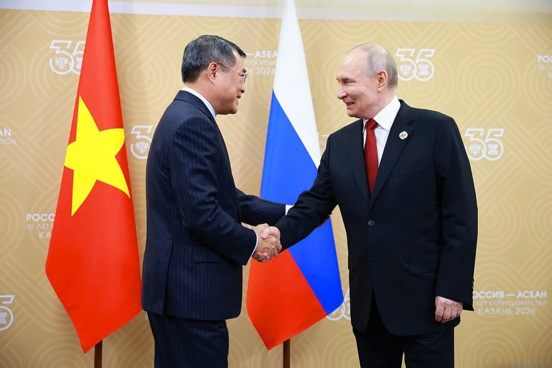 Thủ tướng Chính phủ Lê Minh Hưng hội kiến Tổng thống Nga Vladimir Putin 